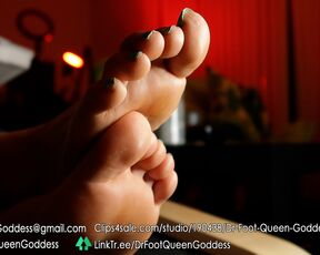 Dr. Foot Queen Goddess - TV Soles Part 1