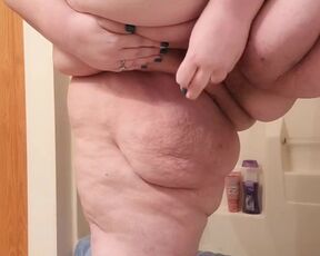 Masturbation SSBBW Orgasm In Bathroom