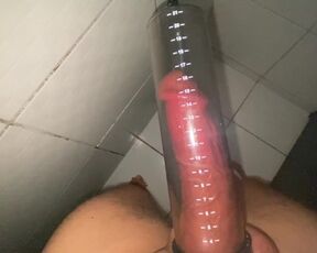 before having sex I make my penis grow a few centimeters with my penis pump