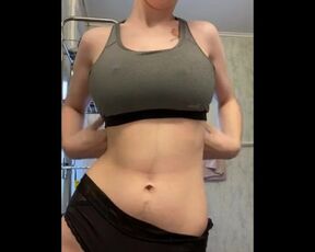 Girl with big tits and hourglass body strips in her bathroom