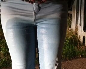 ⭐ Sexy Blonde Pees Herself In Public!