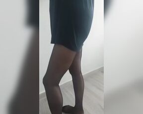 Mature women leg fetish nylon stocking