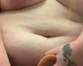 Fucking my fat pussy