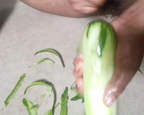 A Huge Cucumber in My Pussy. Fucking With Cucumber.