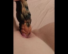 BBW FUCKS HERSELF AND CUMS ON THICK DRAGON DILDO COCK