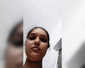 Indian sexy girl showing her boobs and pussy in home