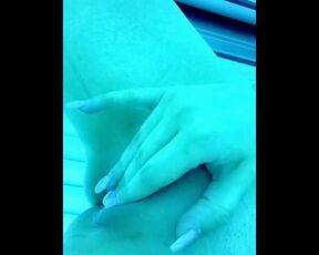 Playing Masterbating in a Public Tanning Bed ????????????????